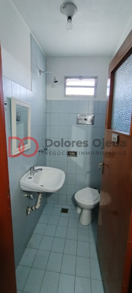 Alquiler casa urbana mas departamento o local comercial