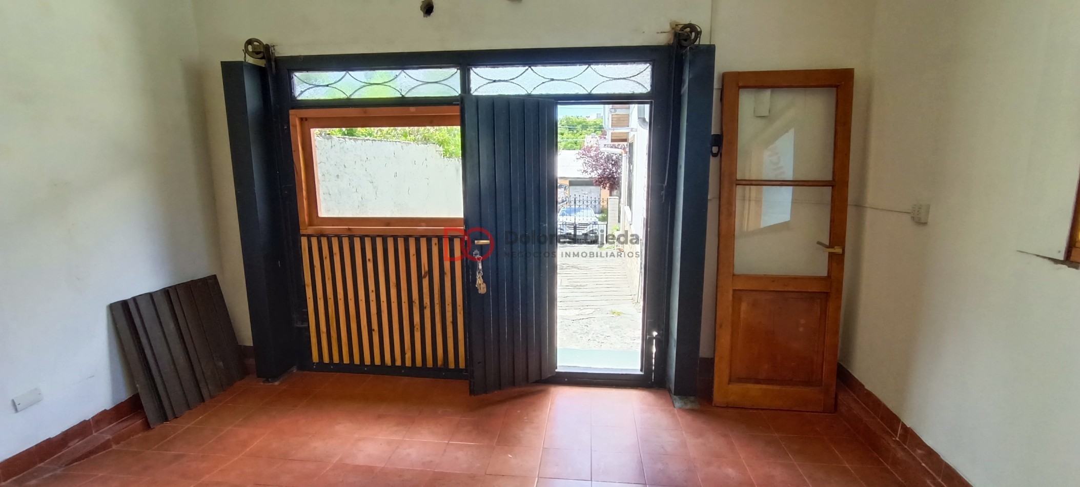 Alquiler casa urbana mas departamento o local comercial